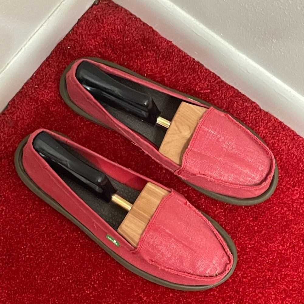 GUC Sanuk Women’s Red Slip-On Shoes Size 10 - Picture 3 of 9